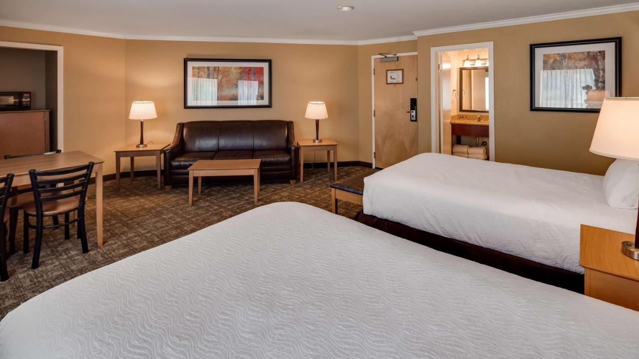 Best Western Plus Windjammer Inn & Conference Center Burlington Kültér fotó