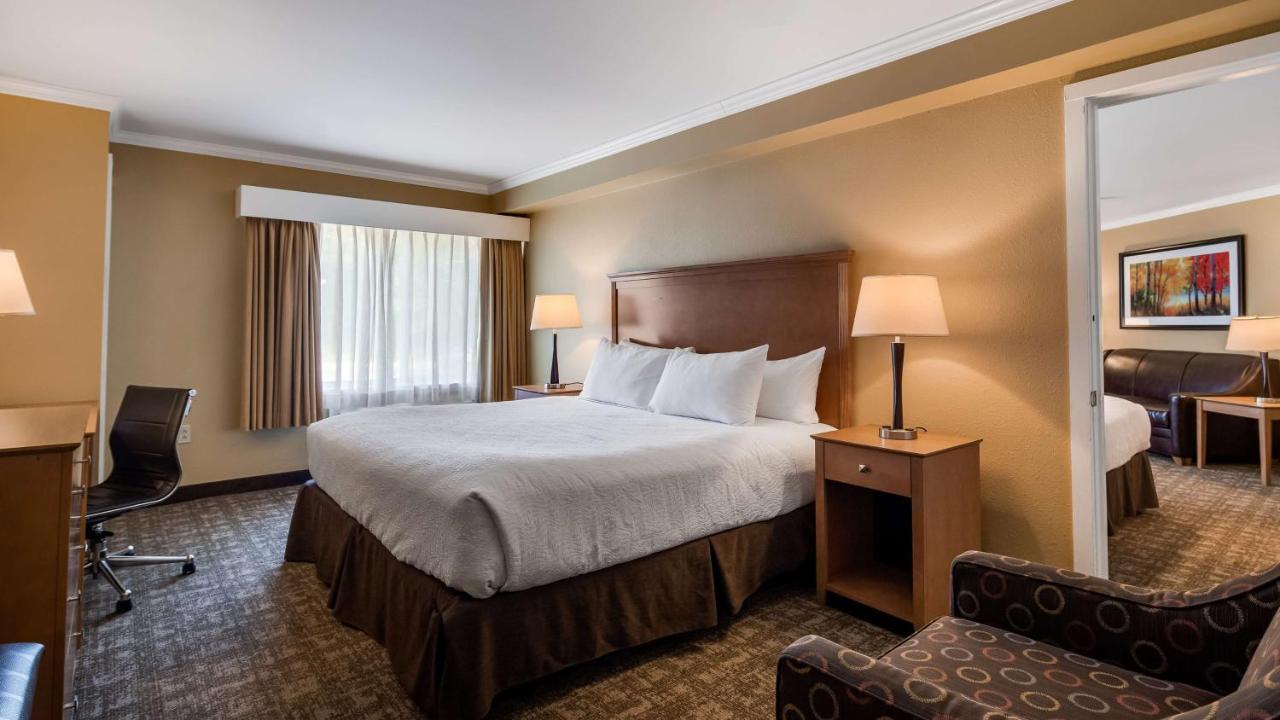 Best Western Plus Windjammer Inn & Conference Center Burlington Kültér fotó