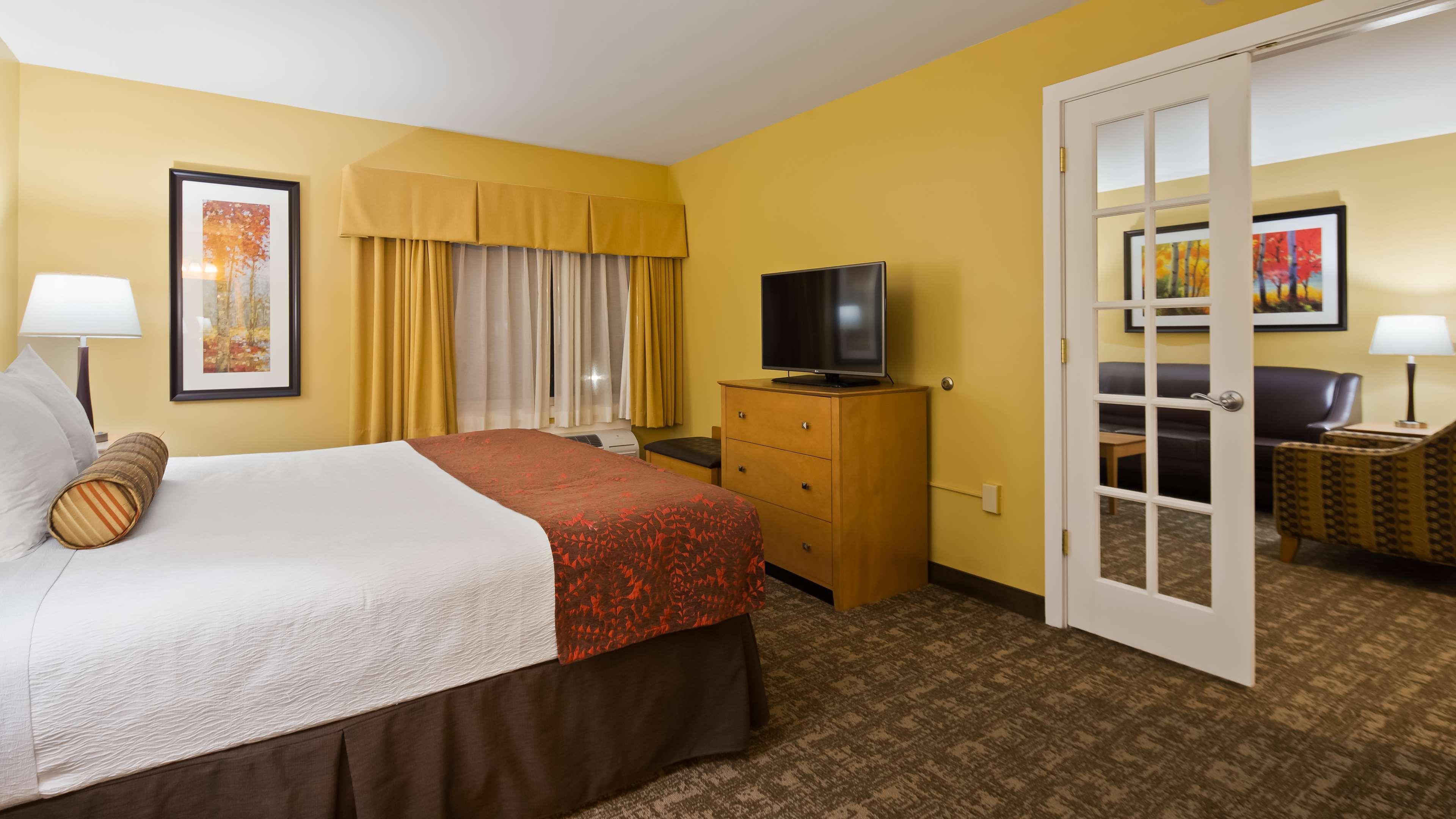 Best Western Plus Windjammer Inn & Conference Center Burlington Kültér fotó