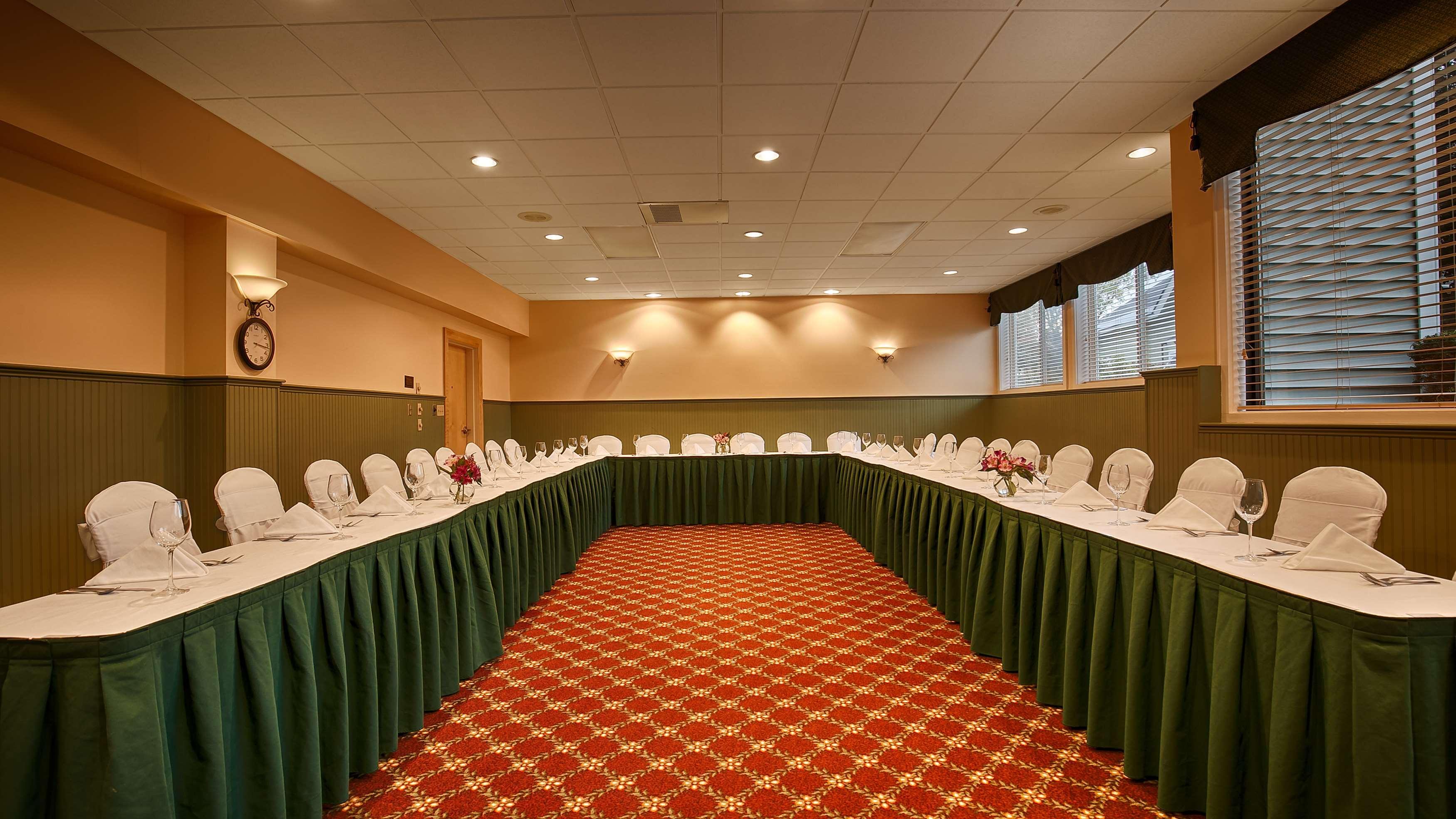 Best Western Plus Windjammer Inn & Conference Center Burlington Kültér fotó