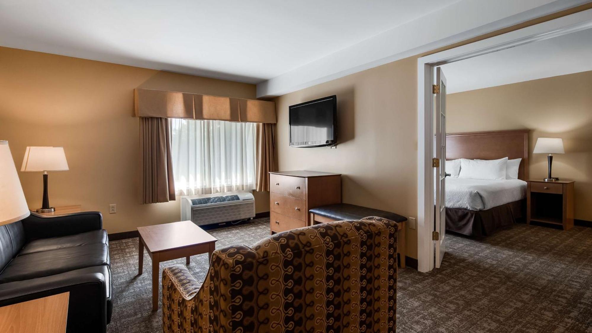 Best Western Plus Windjammer Inn & Conference Center Burlington Kültér fotó