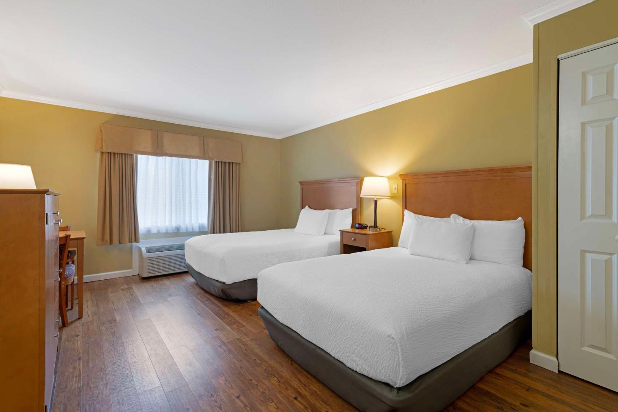 Best Western Plus Windjammer Inn & Conference Center Burlington Kültér fotó