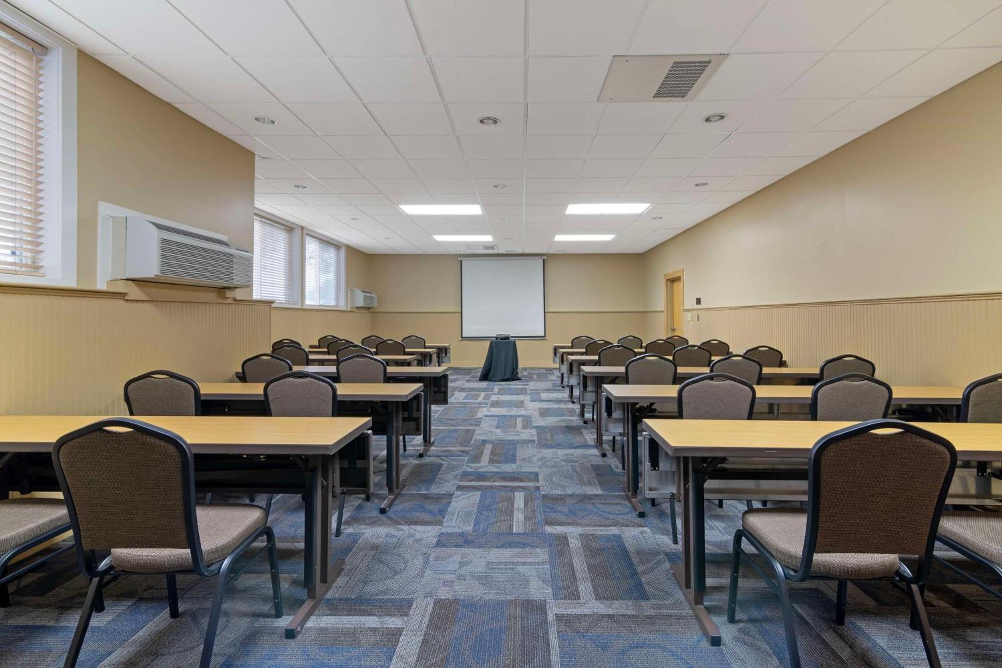 Best Western Plus Windjammer Inn & Conference Center Burlington Kültér fotó