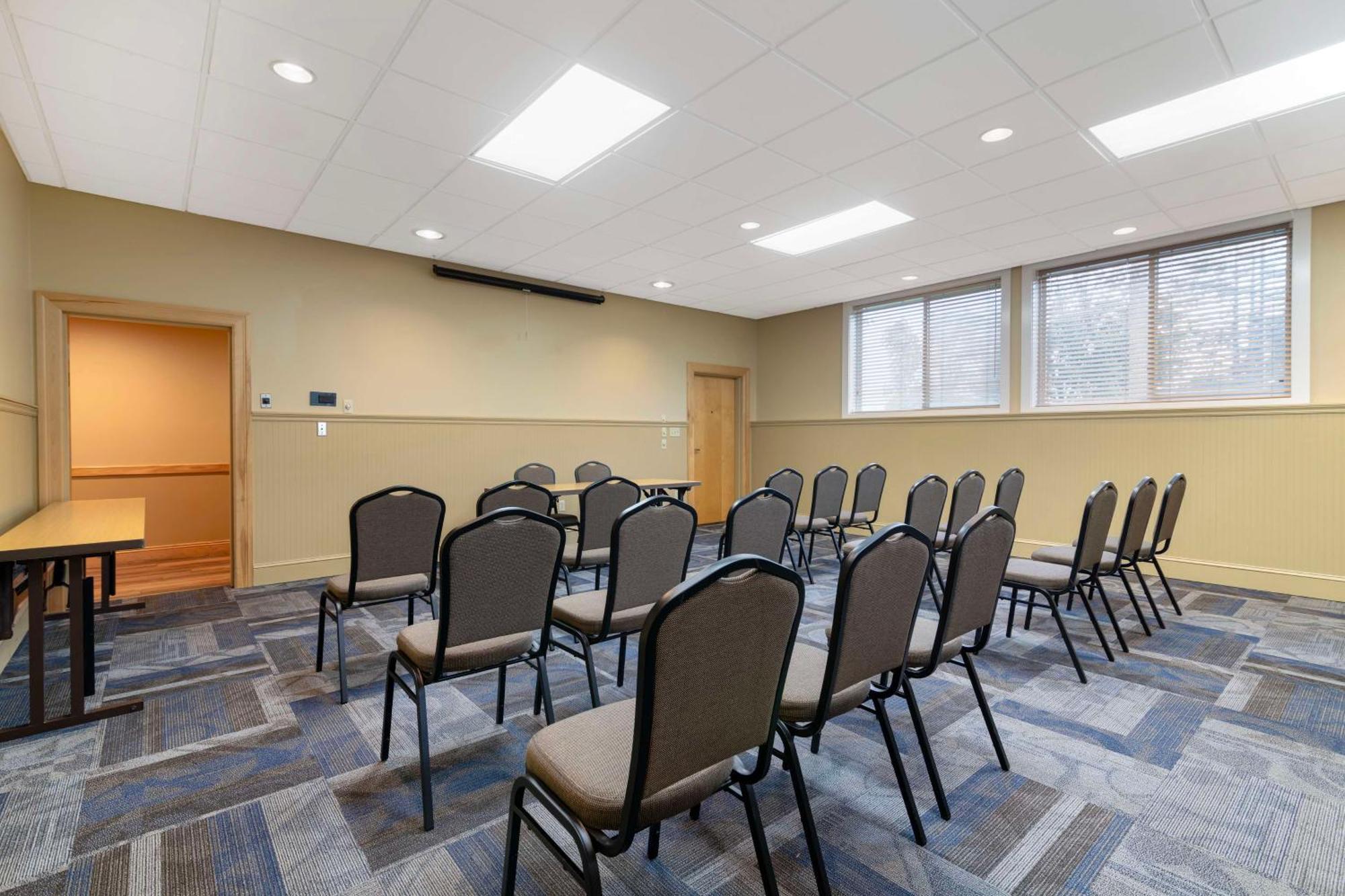 Best Western Plus Windjammer Inn & Conference Center Burlington Kültér fotó