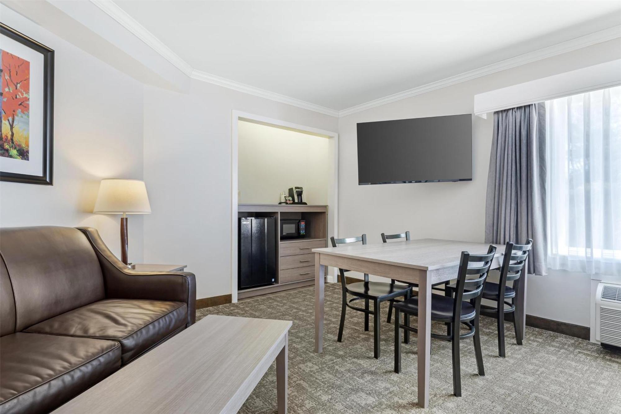 Best Western Plus Windjammer Inn & Conference Center Burlington Kültér fotó